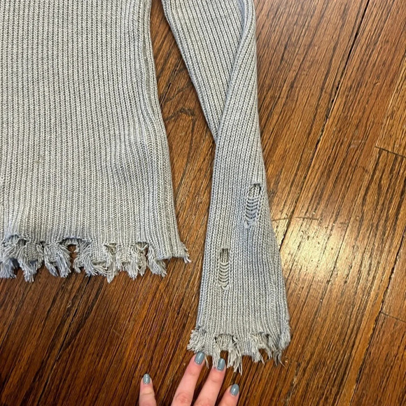 Sen Distressed Crewneck Sweater - Picture 5 of 6